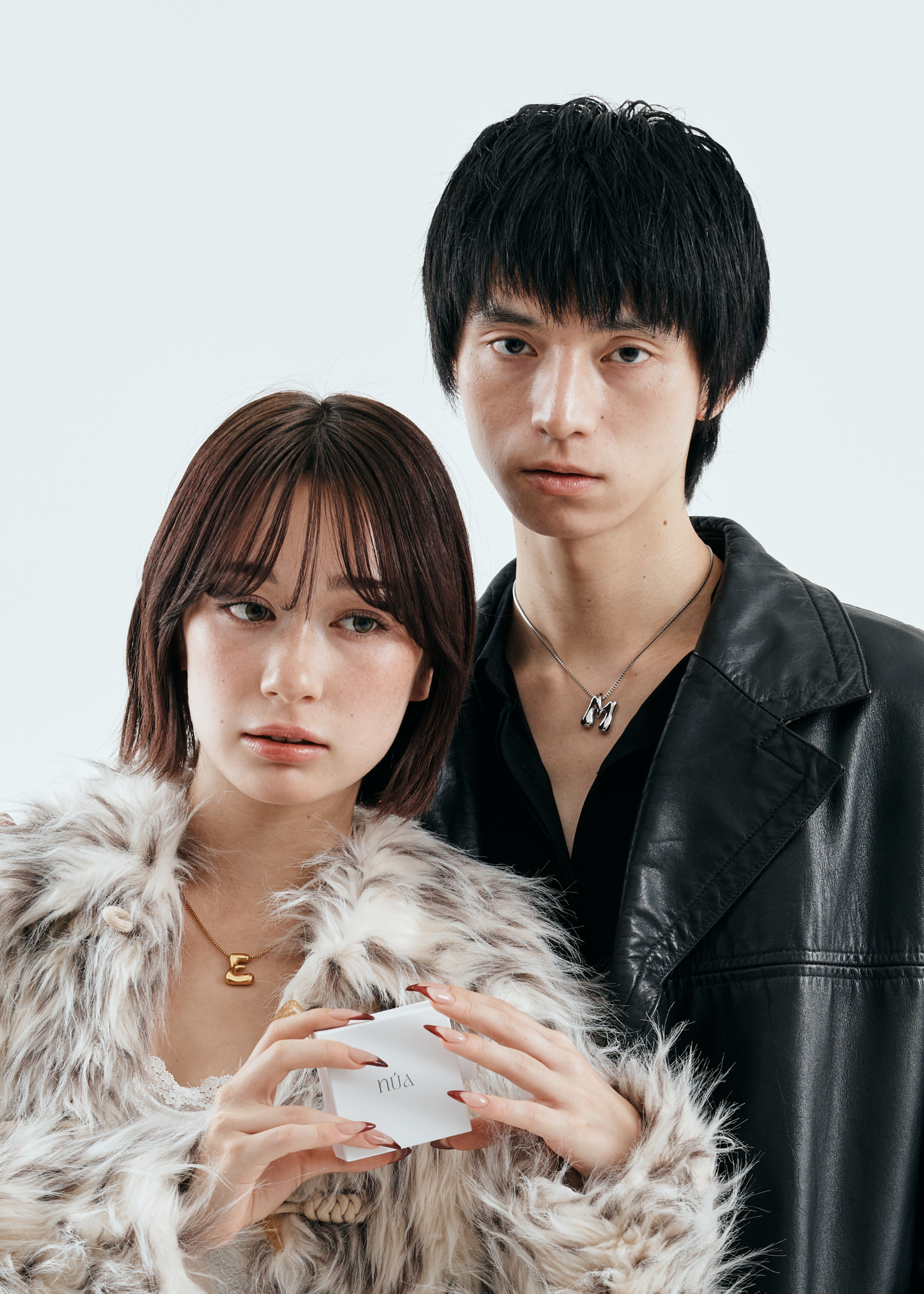 【プレゼントにおすすめ】お得なペアセット Bubble Letter Necklace