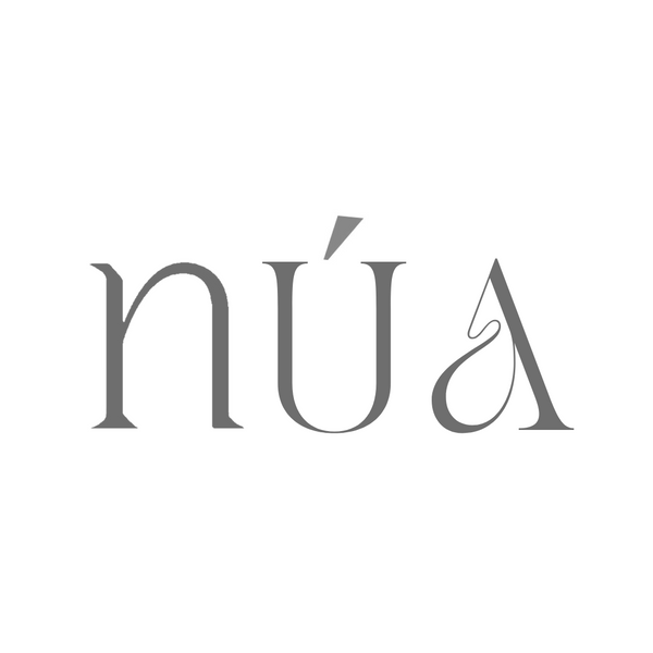 núa